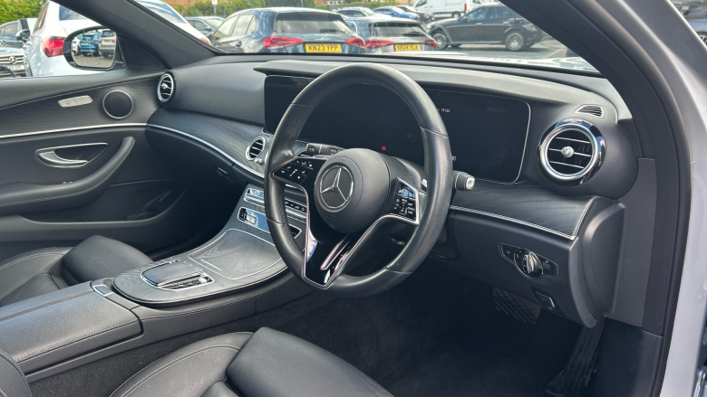 Mercedes-Benz E-Class E300d 4Matic AMG Line 5dr 9G-Tronic Diesel Estate